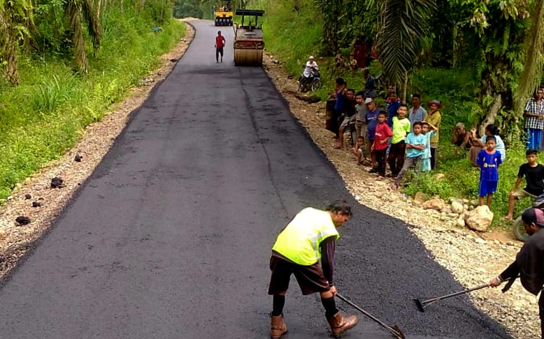 Harapan Masyarakat Terpancar dari Kemajuan Proyek Rekonstruksi Jalan di Pasaman – Deliknews.com