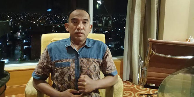 Pengamat melaporkan bahwa banyak masyarakat terjebak pesona para caleg – Waspada Online