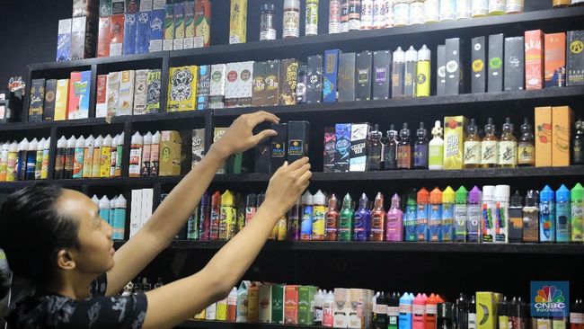 Kenaikan Harga Rokok Biasa dan Elektrik Mulai 1 Januari 2024