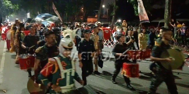 Pawai Obor dan Kirab Kemerdekaan Meriahkan Malam 17 Agustus di Medan – Waspada Online