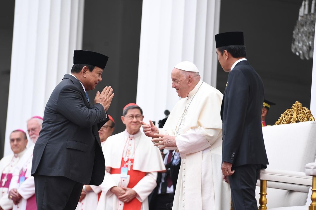 Prabowo Subianto Shares Moment of Shaking Hands with Pope Francis: “Indonesia is Blessed with Diversity and Harmony”